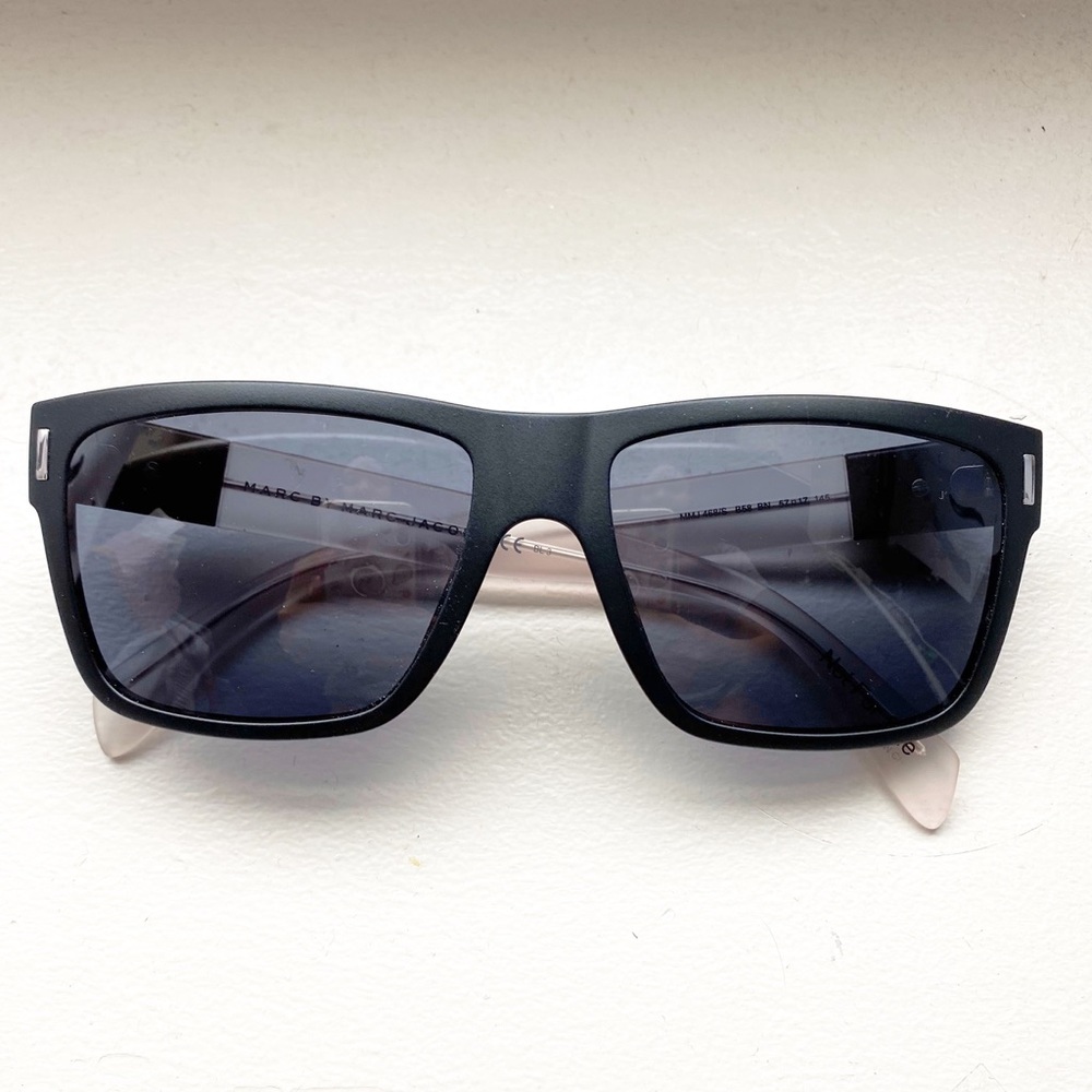 Marc Jacobs sunglasses!